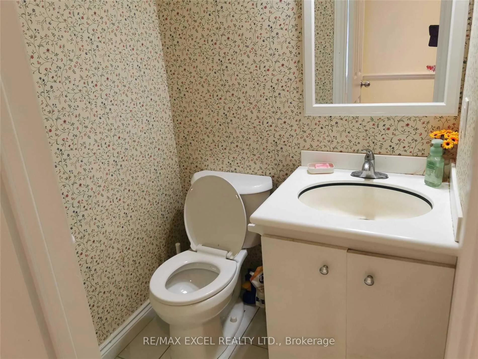 Photo 7 of 75 Ecclesfield Drive, Scarborough, Steeles — HOMEH
