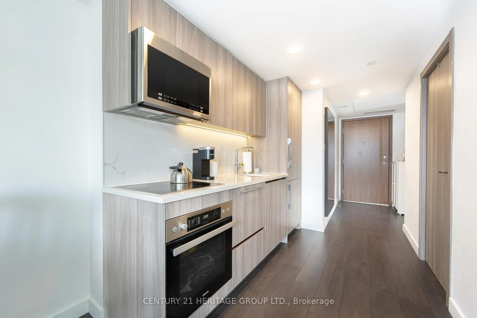 Photo 6 of Unit 4801, 38 Widmer Street, Toronto, Waterfront Communities — HOMEH
