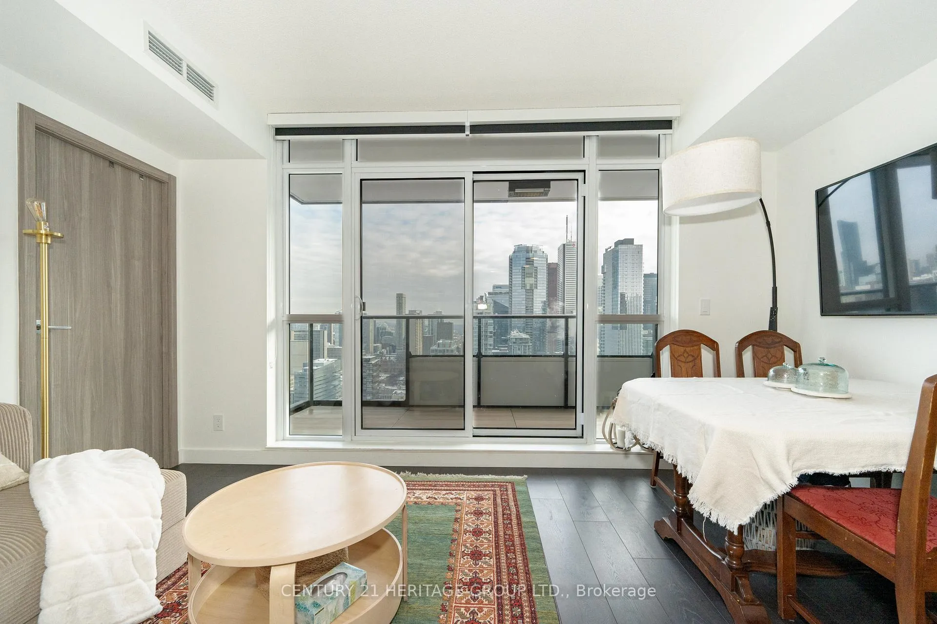 Photo 13 of Unit 4801, 38 Widmer Street, Toronto, Waterfront Communities — HOMEH