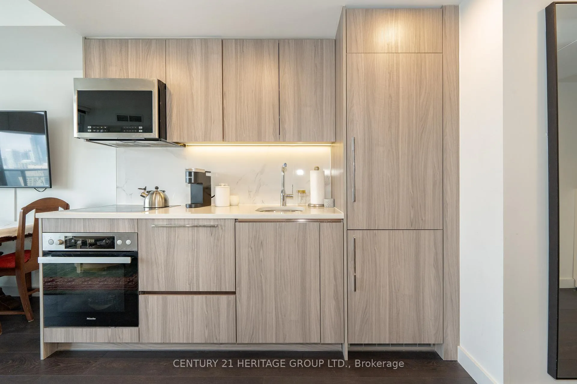Photo 14 of Unit 4801, 38 Widmer Street, Toronto, Waterfront Communities — HOMEH
