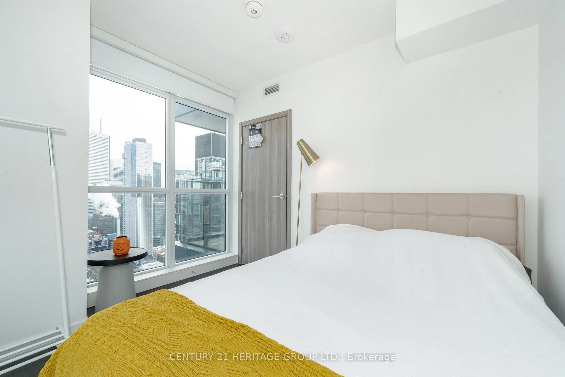 Photo 21 of Unit 4801, 38 Widmer Street, Toronto, Waterfront Communities — HOMEH