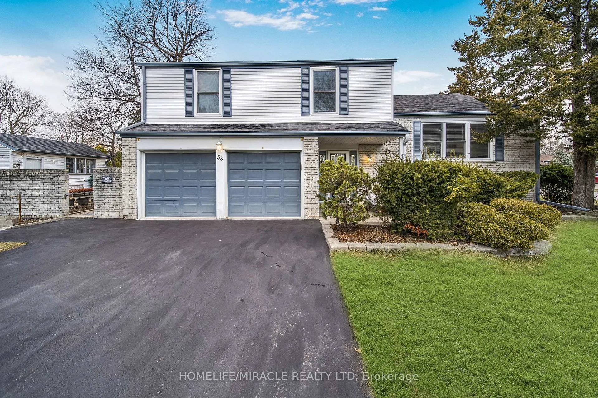 Photo 1 of 38 River View Drive, Brampton, Brampton East — HOMEH