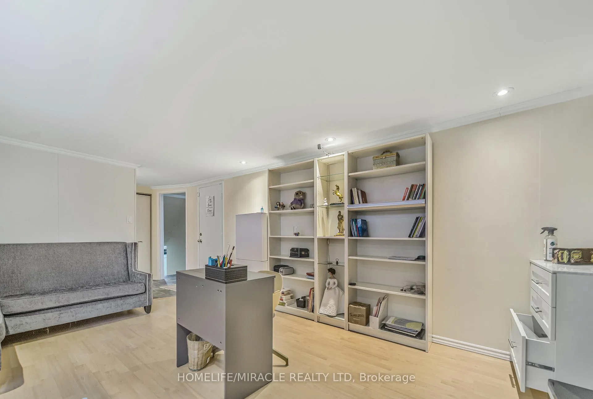 Photo 6 of 38 River View Drive, Brampton, Brampton East — HOMEH