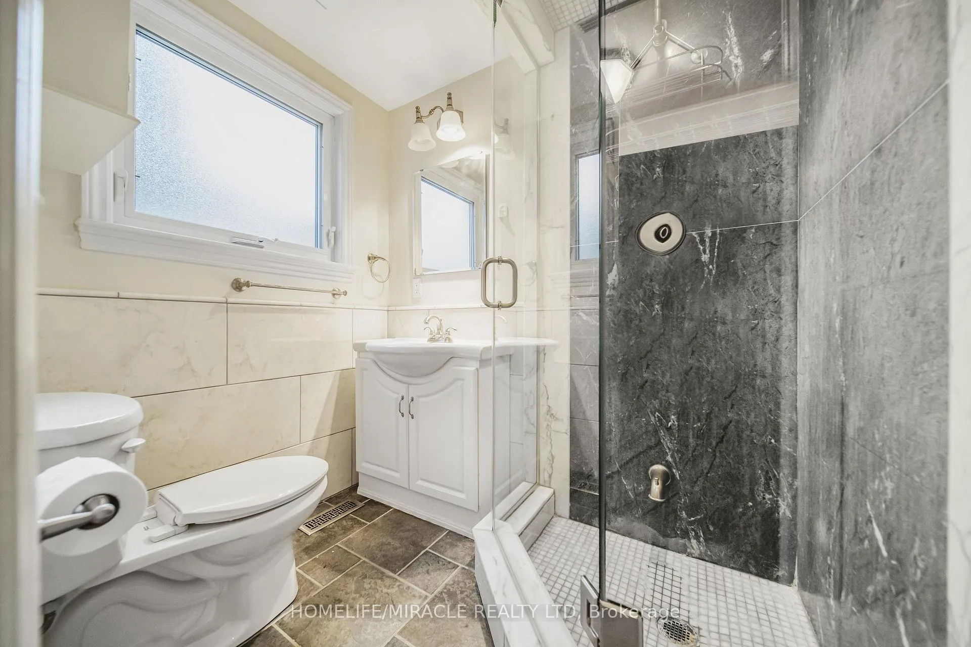 Photo 7 of 38 River View Drive, Brampton, Brampton East — HOMEH