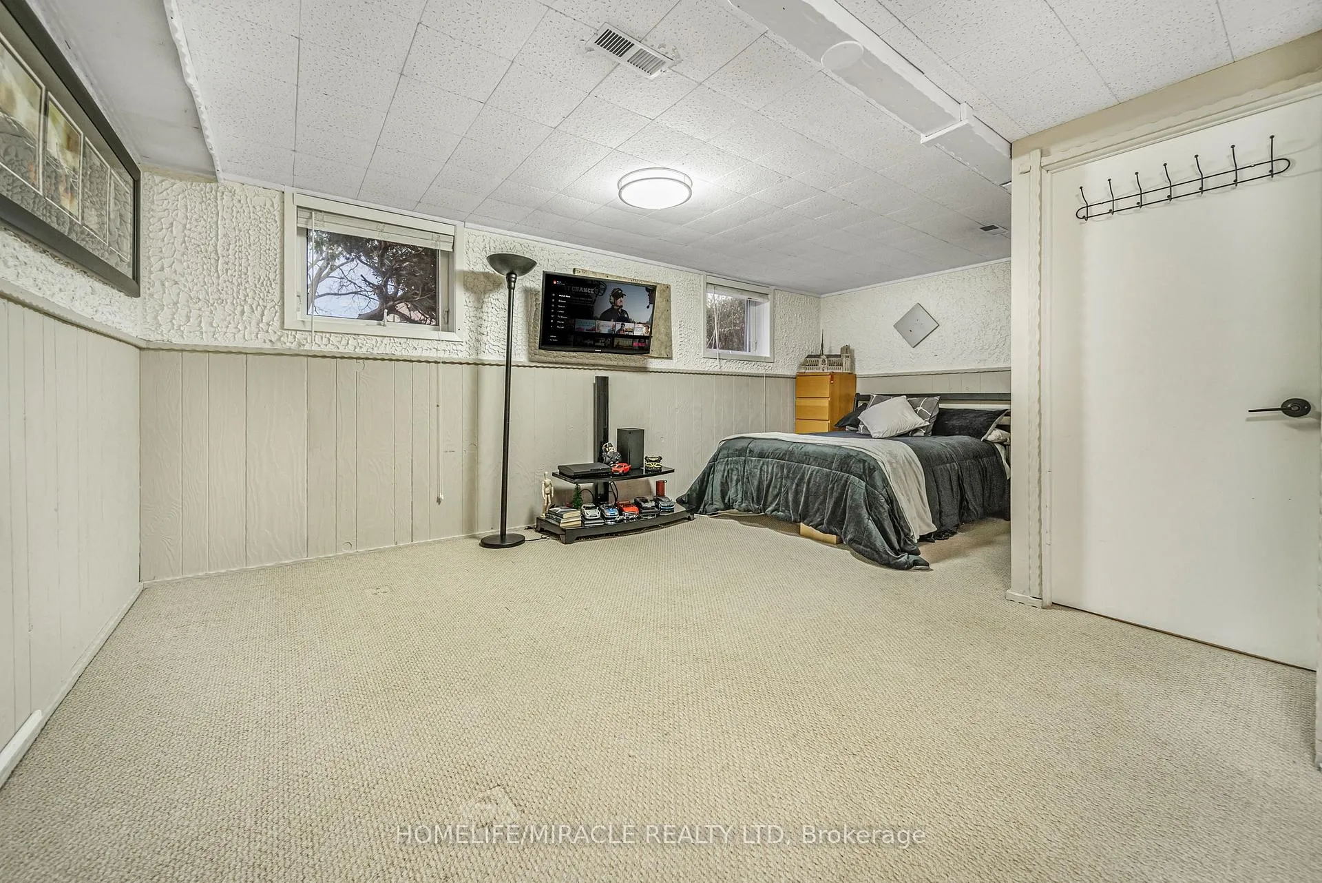 Photo 12 of 38 River View Drive, Brampton, Brampton East — HOMEH