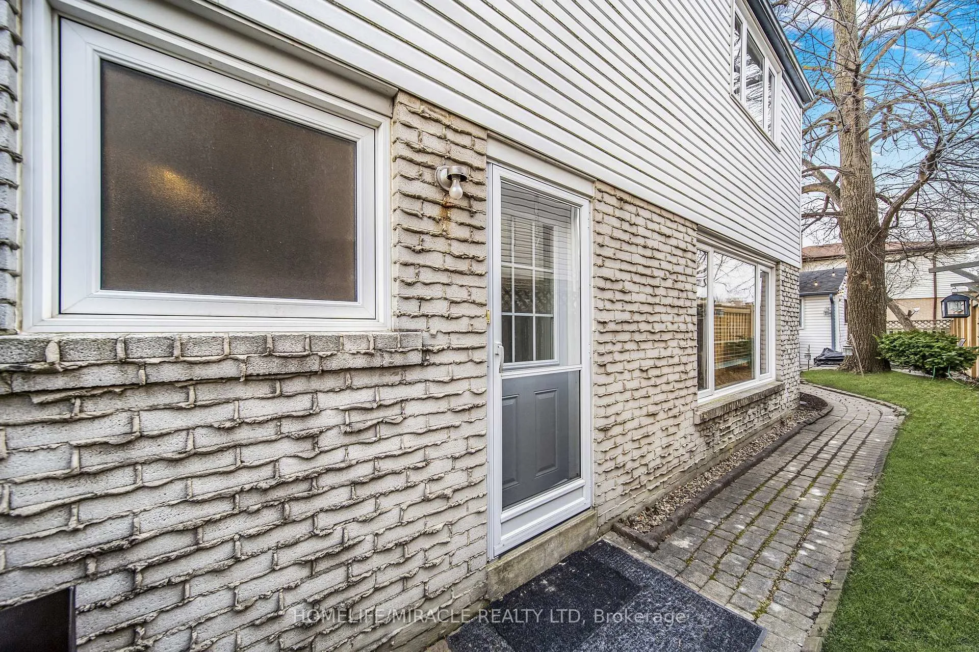 Photo 42 of 38 River View Drive, Brampton, Brampton East — HOMEH