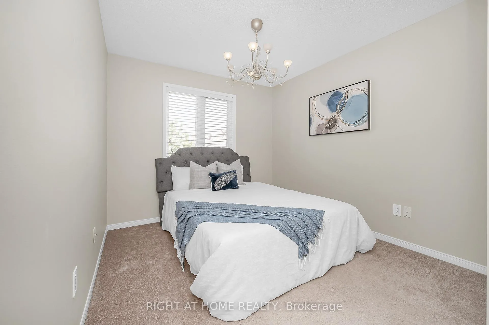 Photo 17 of 107 Bernard Avenue, Brampton, Fletcher's Creek South — HOMEH