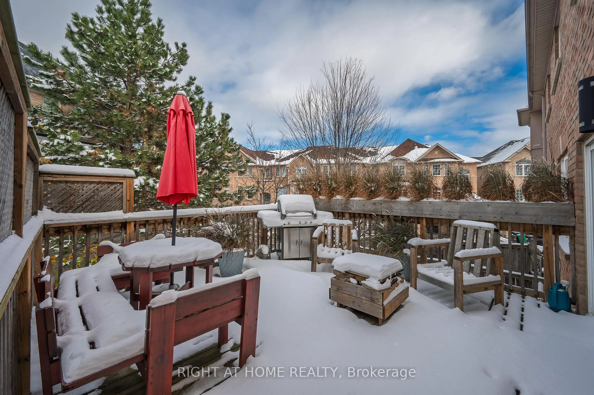 Photo 27 of 107 Bernard Avenue, Brampton, Fletcher's Creek South — HOMEH