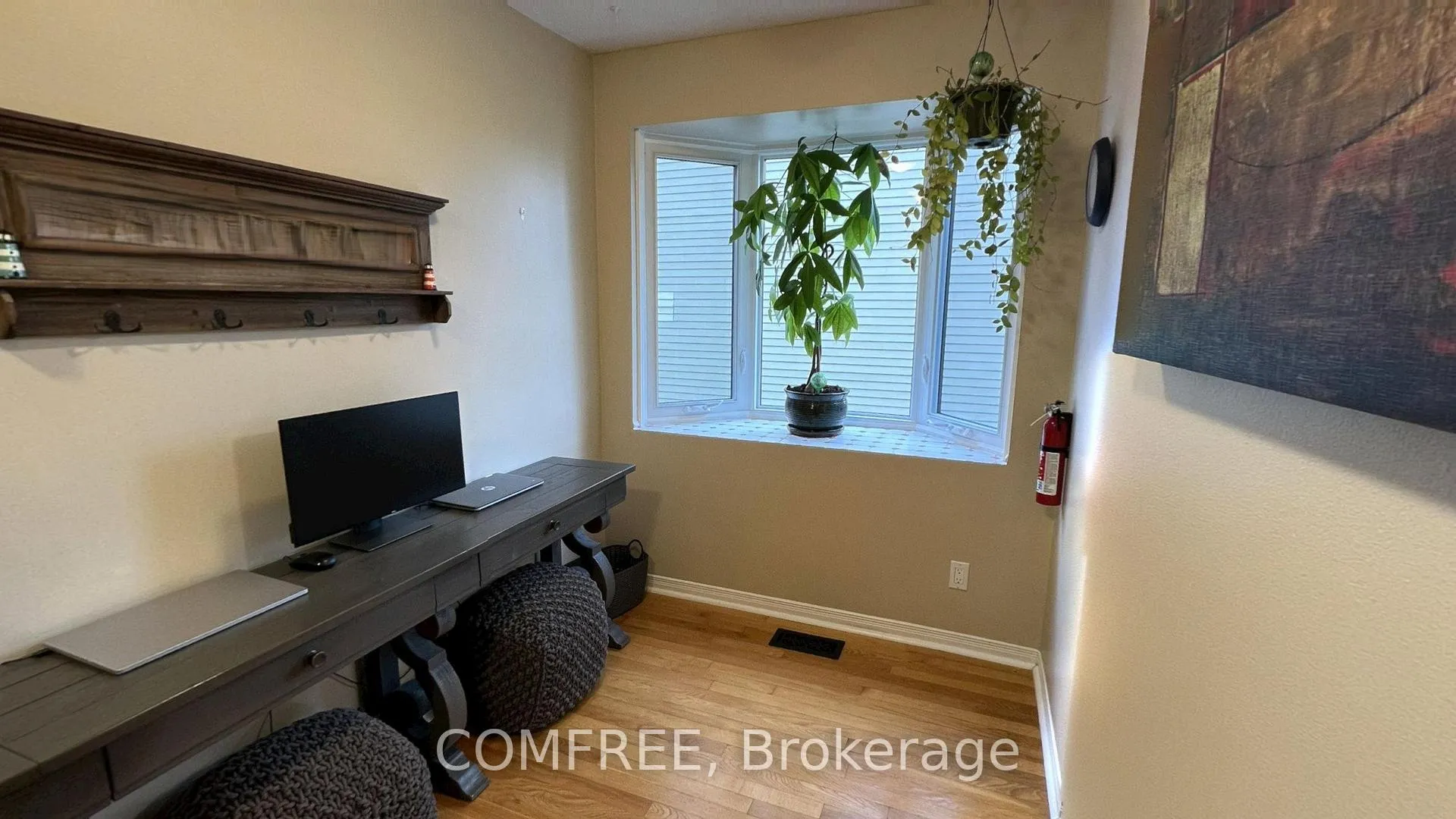 Photo 5 of 10 Durbin Court, Ottawa, Kanata - Katimavik — HOMEH