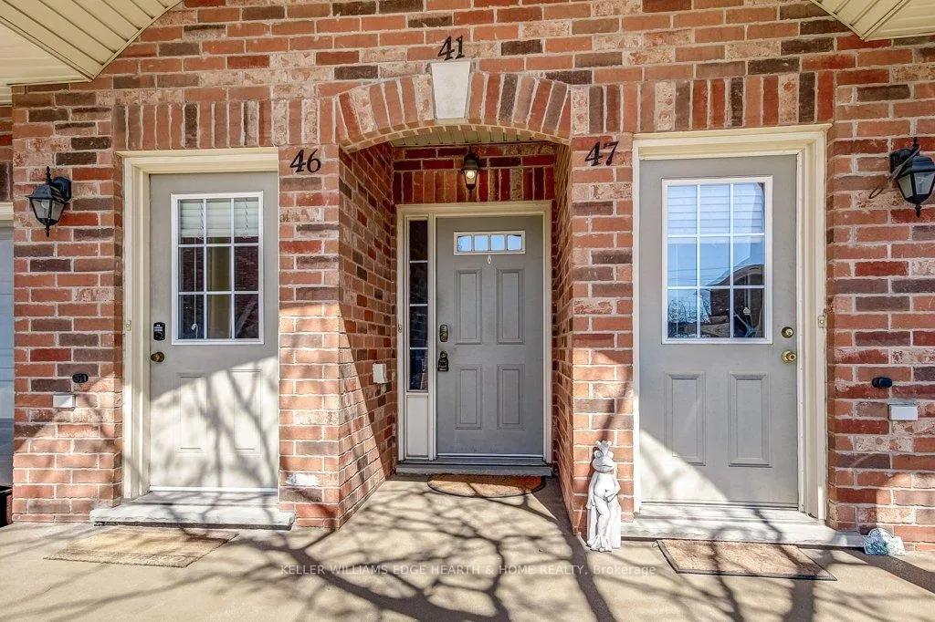Photo 5 of Unit 41, 4045 Upper Middle Road, Burlington, Rose — HOMEH