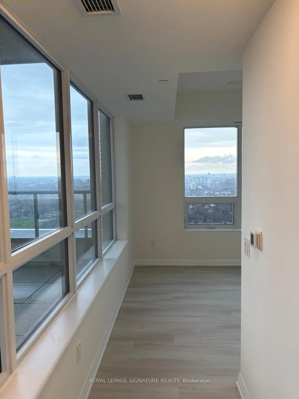 Photo 4 of Unit Lph26, 3270 Sheppard Avenue, Scarborough, Tam O'Shanter-Sullivan — HOMEH