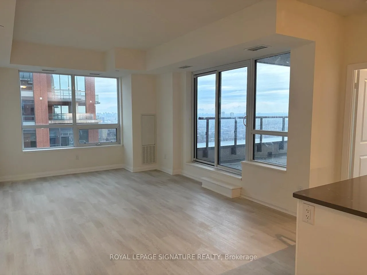 Photo 5 of Unit Lph26, 3270 Sheppard Avenue, Scarborough, Tam O'Shanter-Sullivan — HOMEH