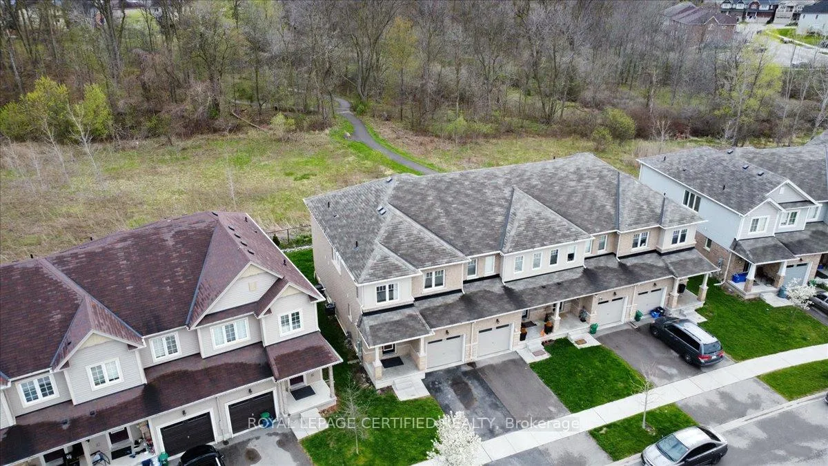 Photo 3 of 28 Cole Crescent, Brantford, Shellard Lane — HOMEH