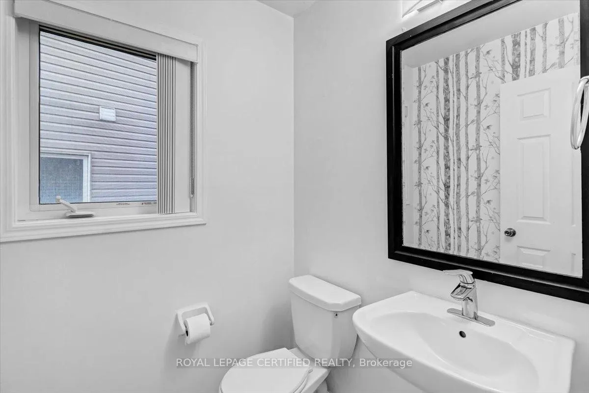 Photo 7 of 28 Cole Crescent, Brantford, Shellard Lane — HOMEH
