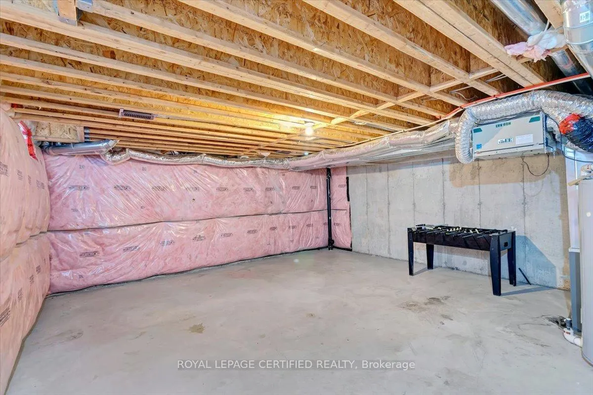 Photo 28 of 28 Cole Crescent, Brantford, Shellard Lane — HOMEH