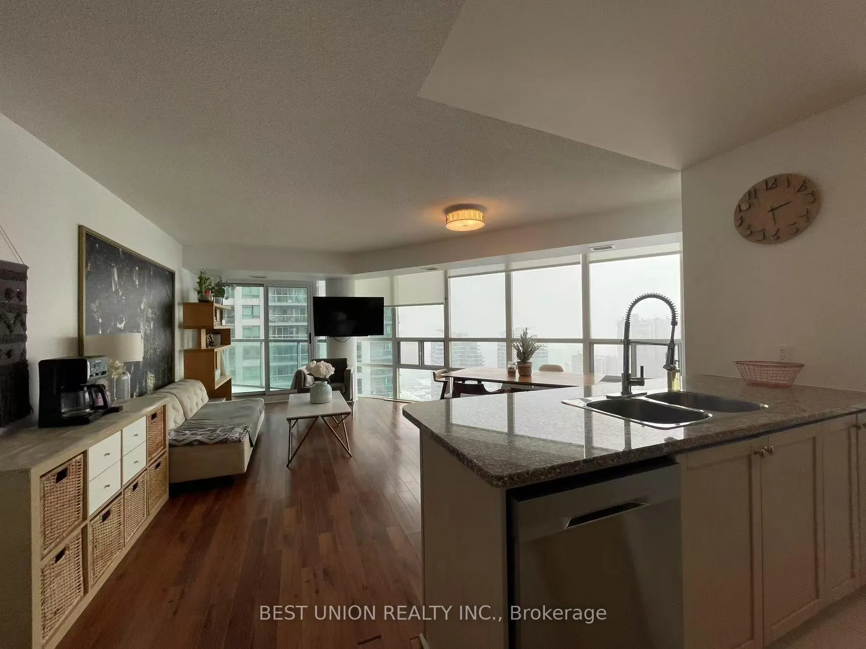 Photo 2 of Unit 3511, 30 Grand Trunk Crescent, Toronto, Waterfront Communities — HOMEH