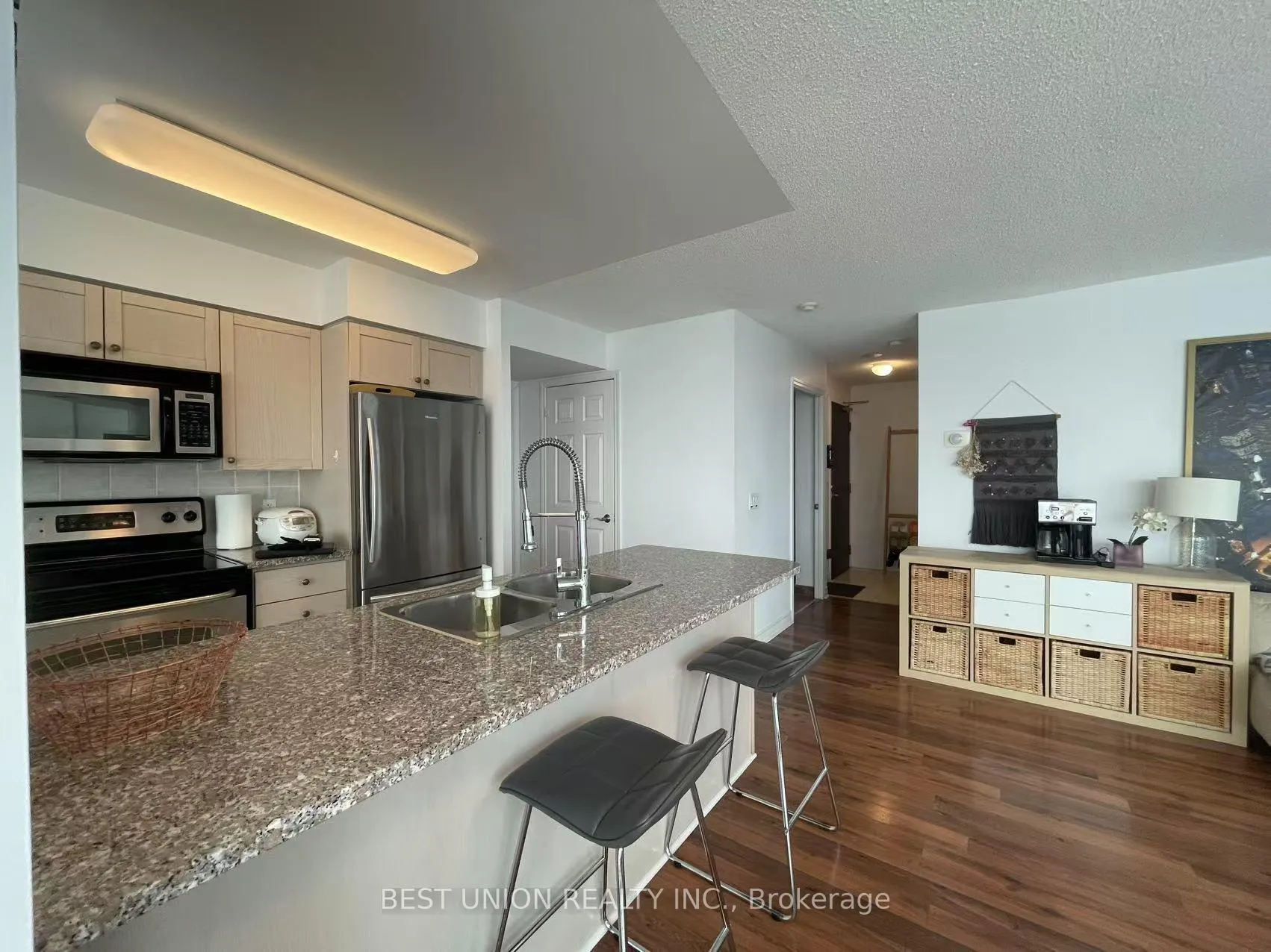 Photo 3 of Unit 3511, 30 Grand Trunk Crescent, Toronto, Waterfront Communities — HOMEH