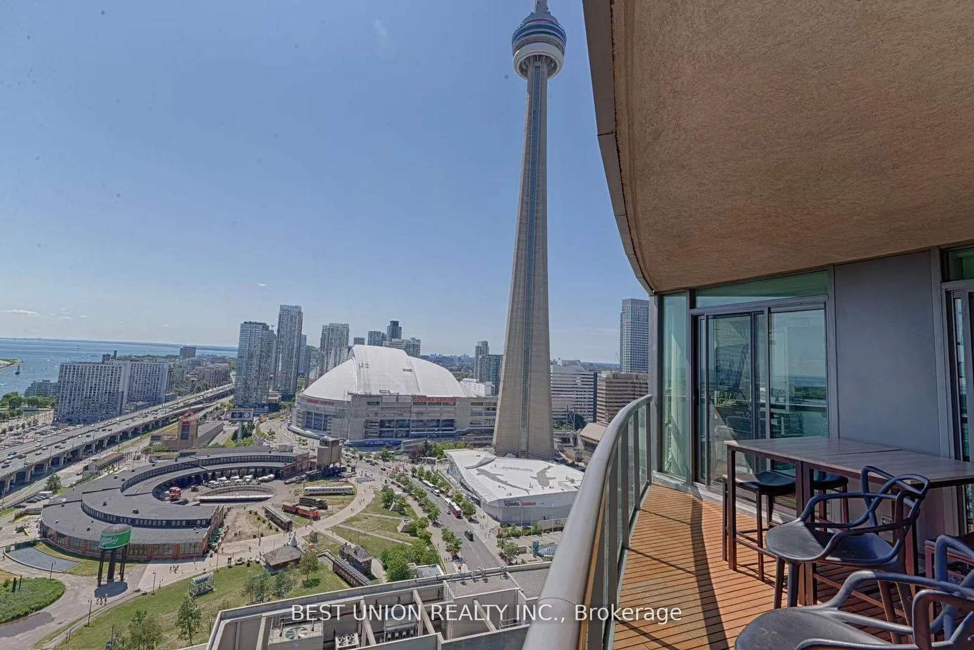 Photo 15 of Unit 3511, 30 Grand Trunk Crescent, Toronto, Waterfront Communities — HOMEH