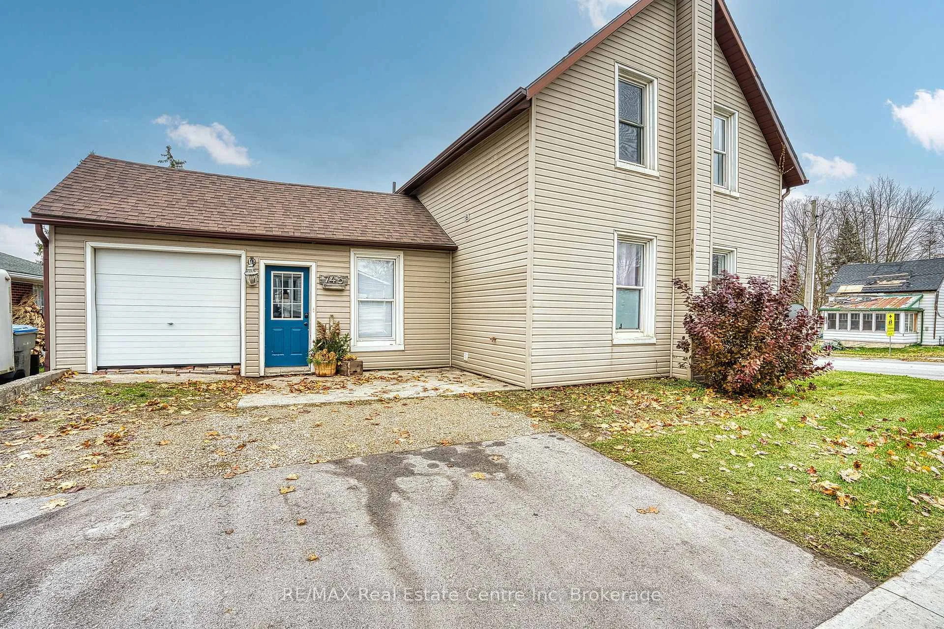 Photo 2 of 745 Main Street W, North Perth, Listowel — HOMEH