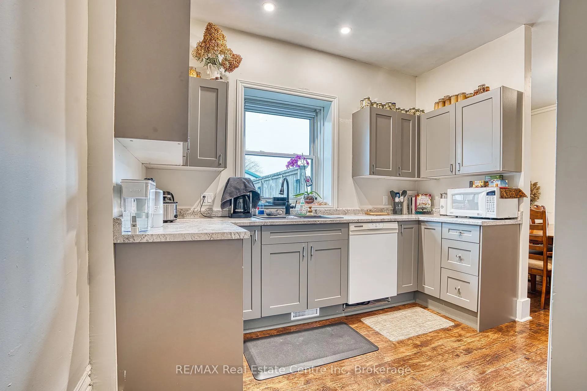Photo 14 of 745 Main Street W, North Perth, Listowel — HOMEH