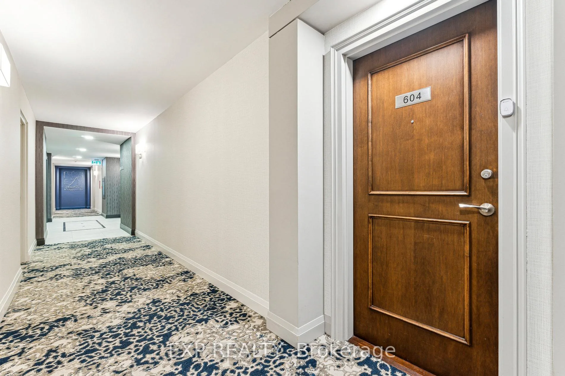 Photo 4 of Unit 604, 6 Toronto Street, Barrie, City Centre — HOMEH