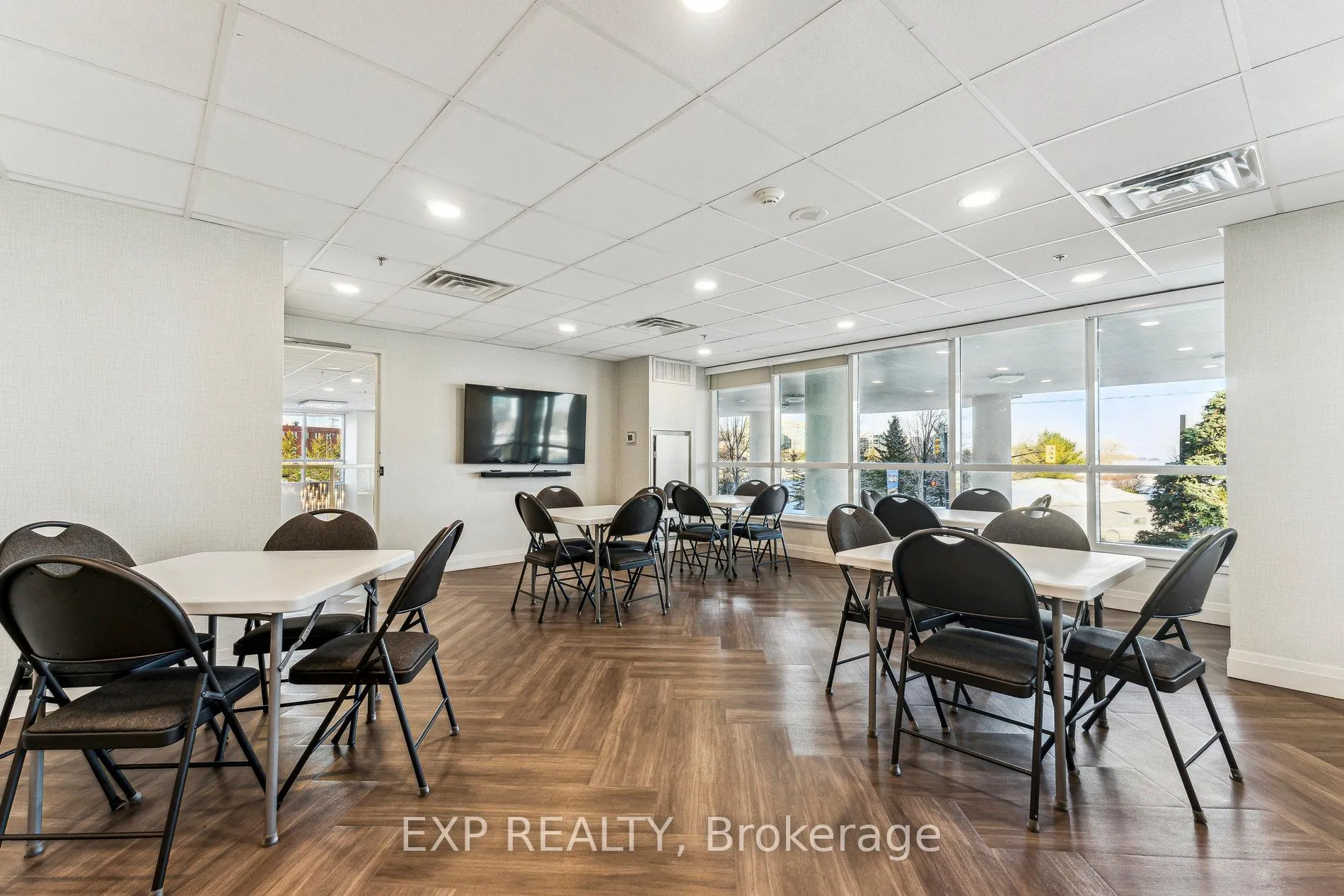 Photo 26 of Unit 604, 6 Toronto Street, Barrie, City Centre — HOMEH