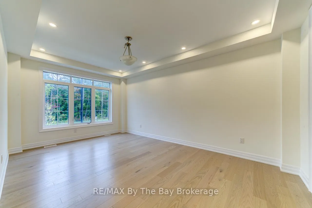 Photo 2 of 186 Mapleside Drive, Wasaga Beach — HOMEH