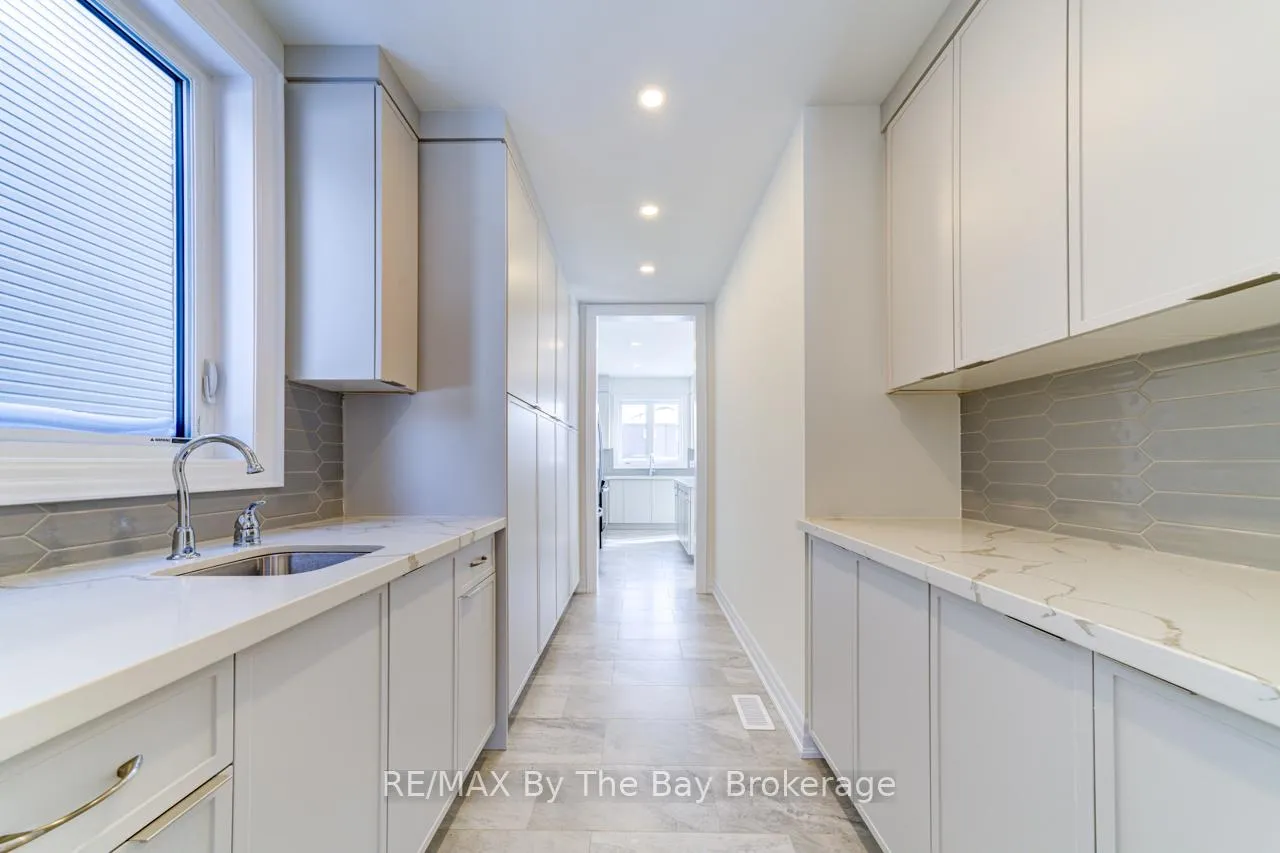 Photo 6 of 186 Mapleside Drive, Wasaga Beach — HOMEH
