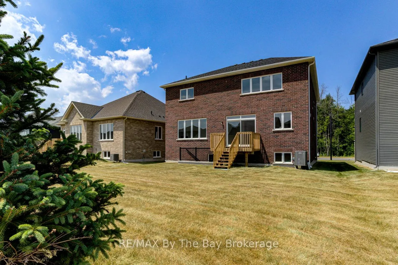 Photo 37 of 186 Mapleside Drive, Wasaga Beach — HOMEH