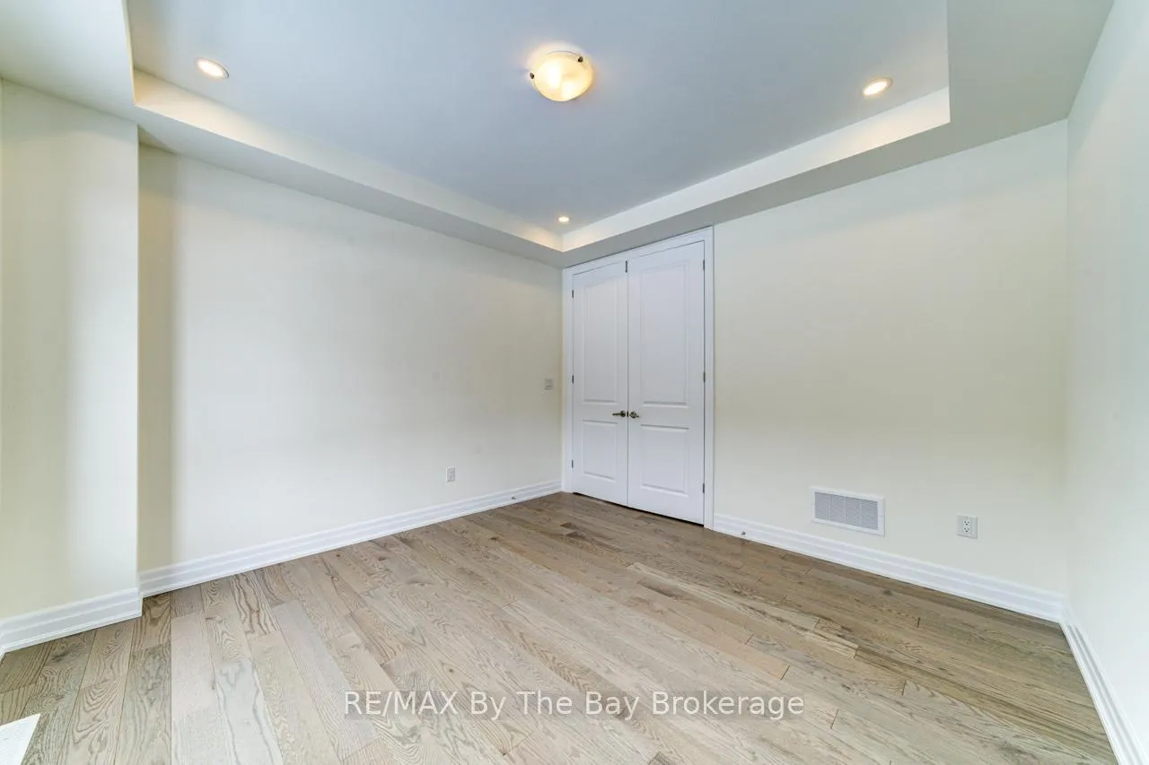 Photo 4 of 182 Mapleside Drive, Wasaga Beach — HOMEH