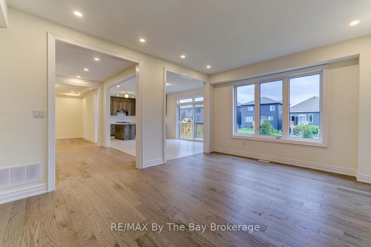 Photo 15 of 182 Mapleside Drive, Wasaga Beach — HOMEH