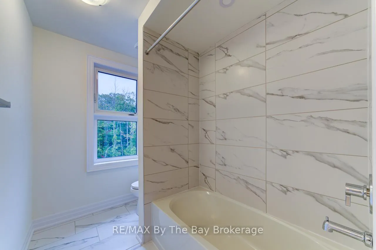 Photo 25 of 182 Mapleside Drive, Wasaga Beach — HOMEH