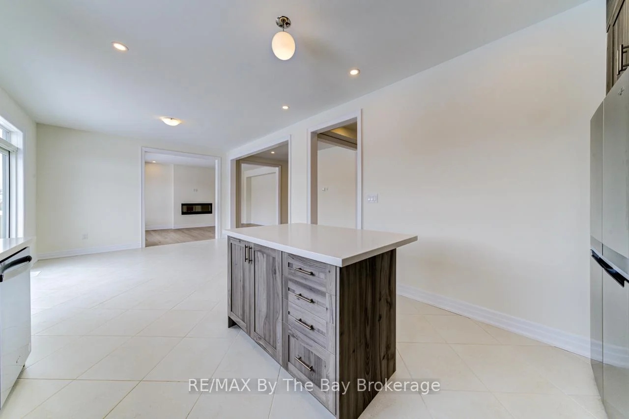 Photo 39 of 182 Mapleside Drive, Wasaga Beach — HOMEH
