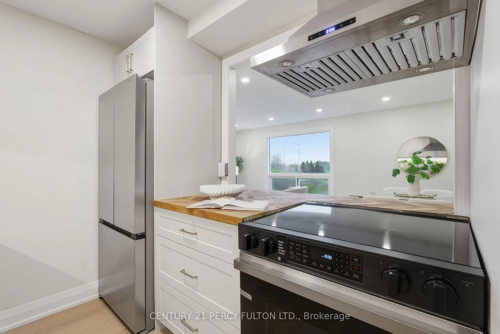 Photo 7 of Unit 46, 700 Paisley Road, Guelph, Willow West/Sugarbush/West Acres — HOMEH