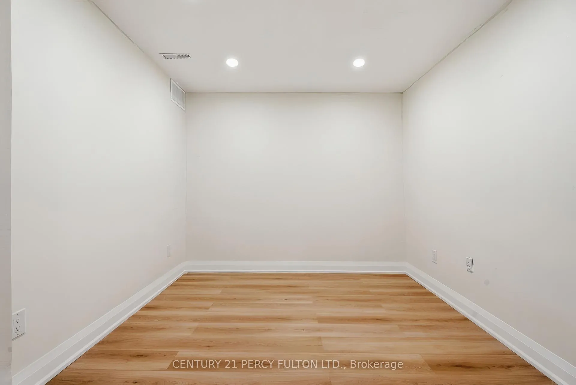 Photo 25 of Unit 46, 700 Paisley Road, Guelph, Willow West/Sugarbush/West Acres — HOMEH