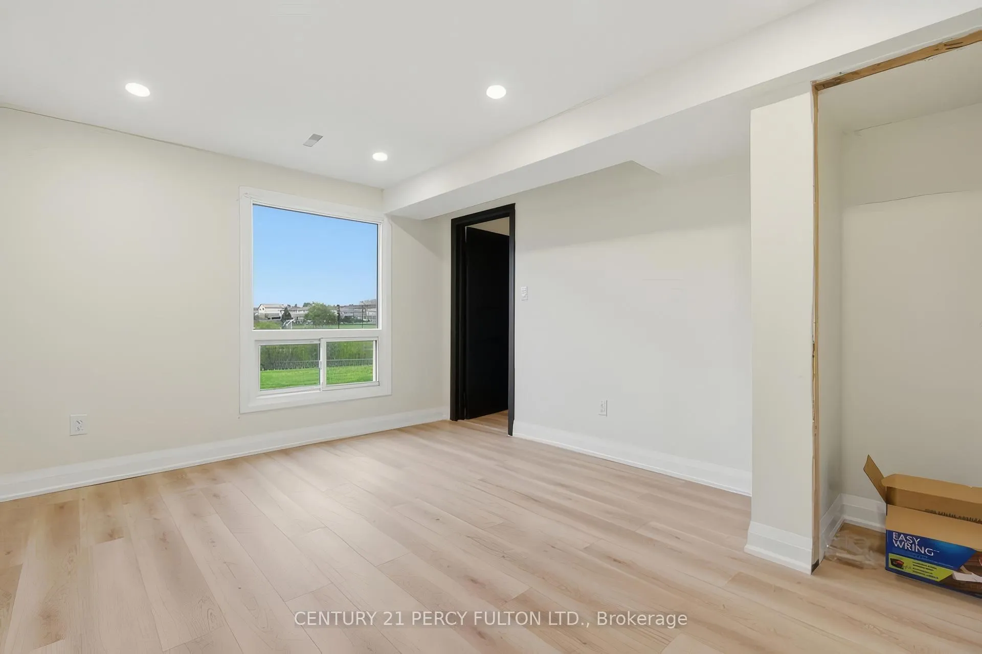Photo 27 of Unit 46, 700 Paisley Road, Guelph, Willow West/Sugarbush/West Acres — HOMEH