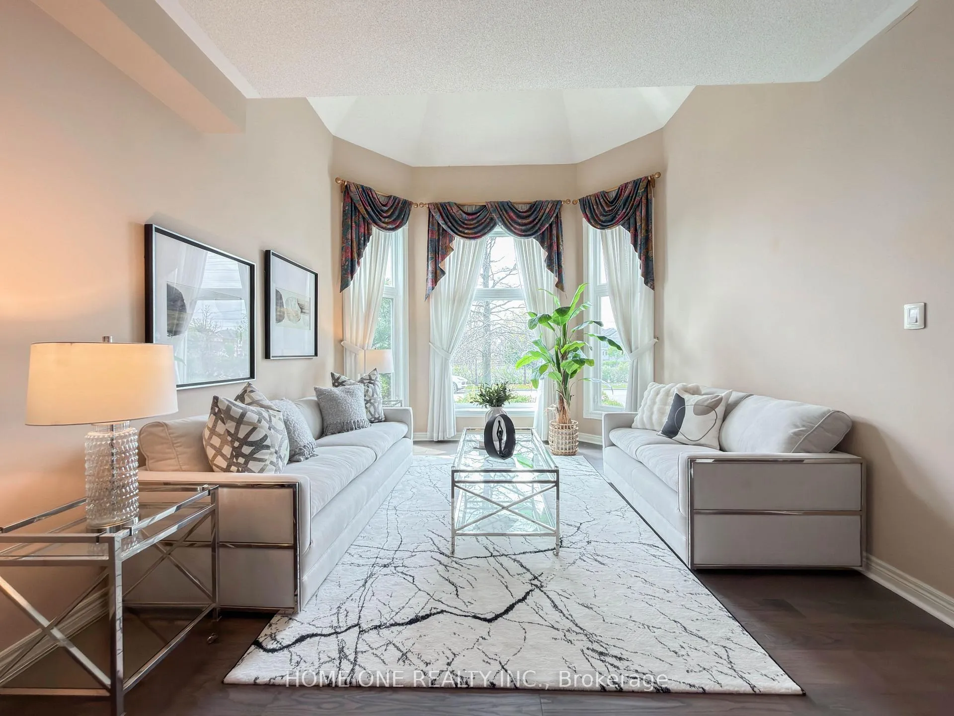 Photo 5 of 27 Moses Crescent, Markham, Cachet — HOMEH