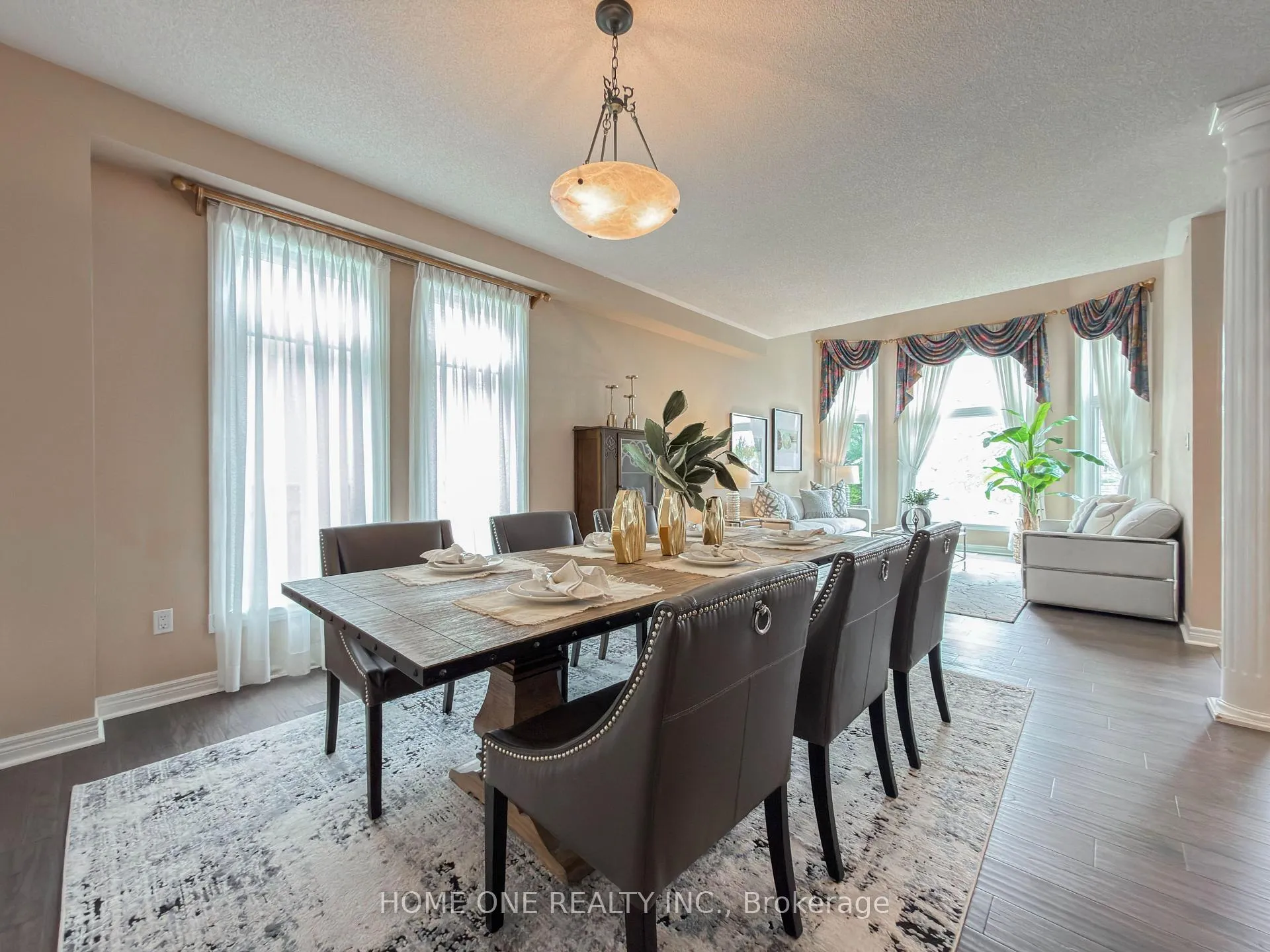 Photo 12 of 27 Moses Crescent, Markham, Cachet — HOMEH