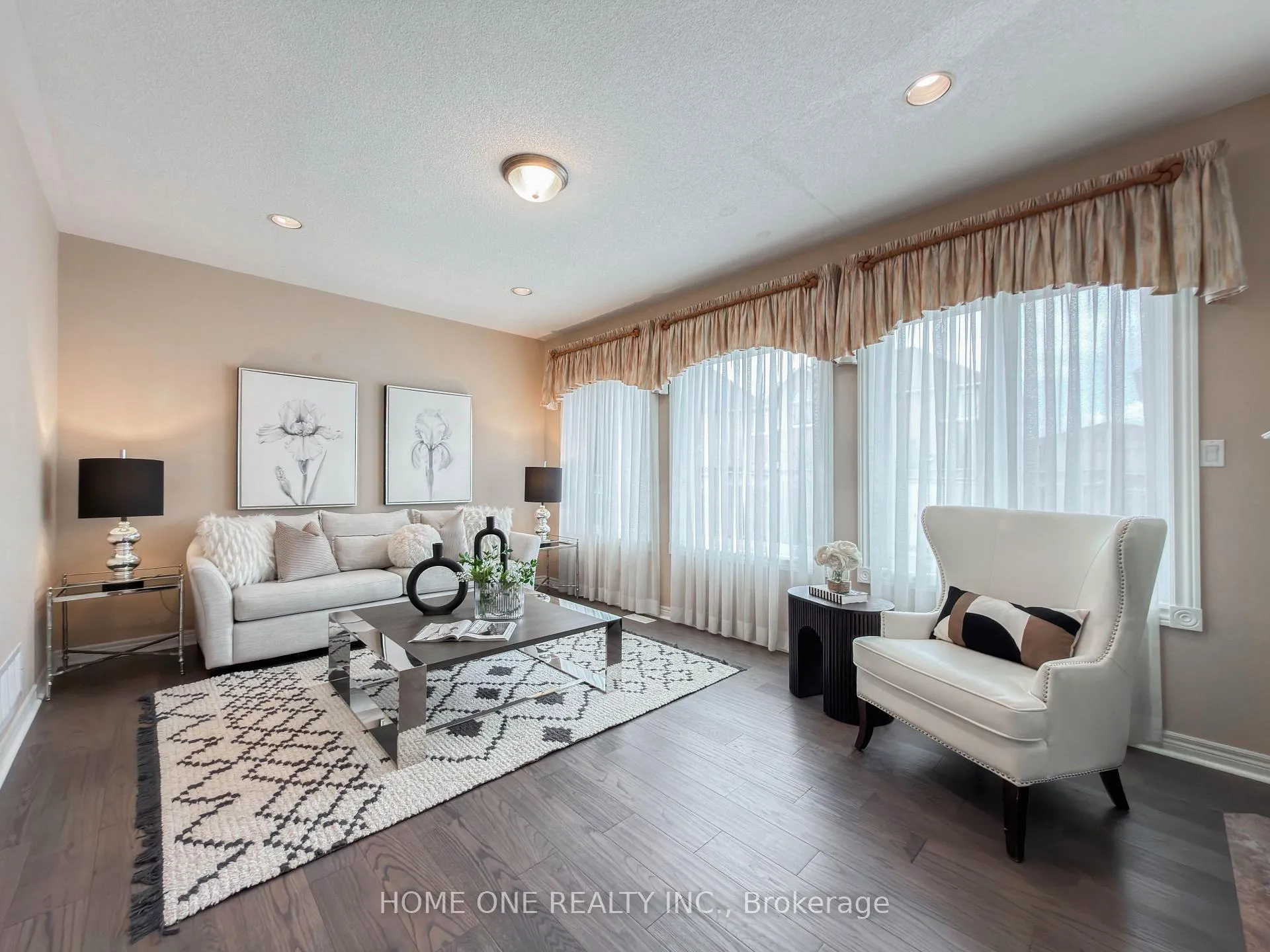Photo 19 of 27 Moses Crescent, Markham, Cachet — HOMEH