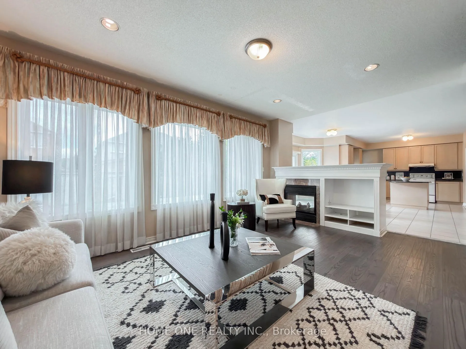 Photo 22 of 27 Moses Crescent, Markham, Cachet — HOMEH