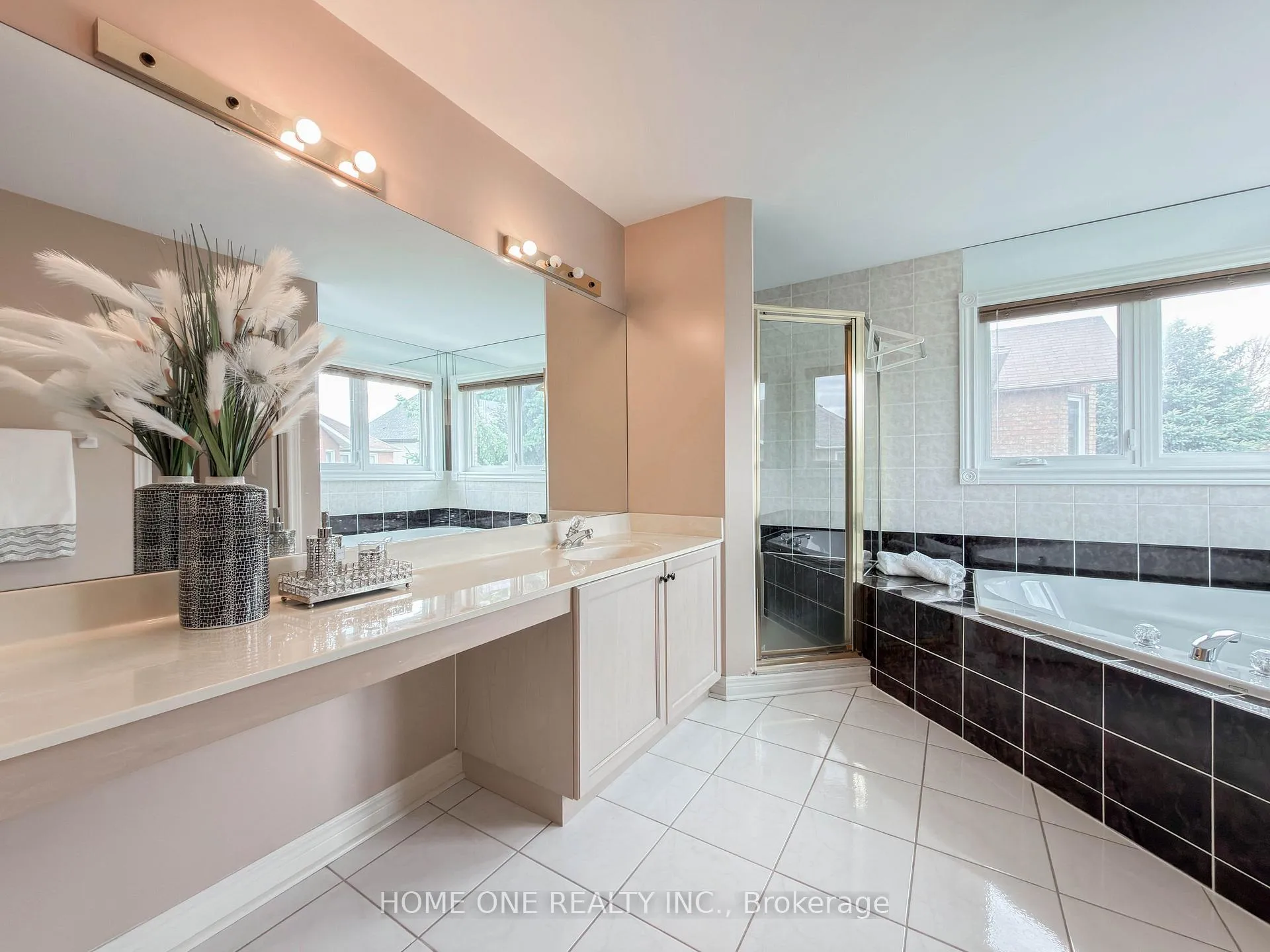 Photo 30 of 27 Moses Crescent, Markham, Cachet — HOMEH