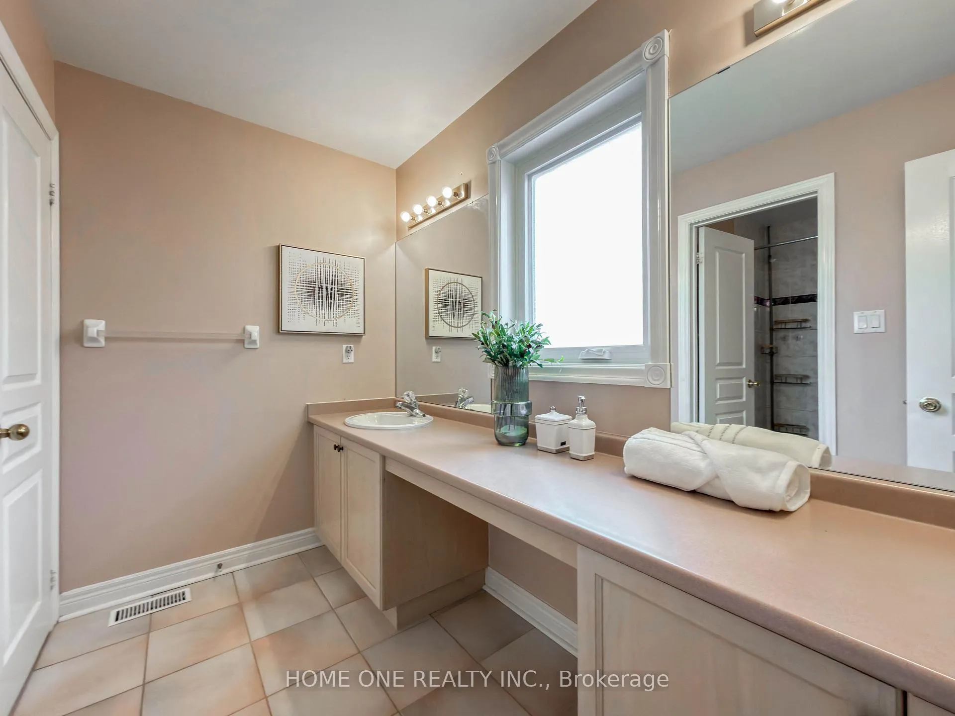 Photo 40 of 27 Moses Crescent, Markham, Cachet — HOMEH