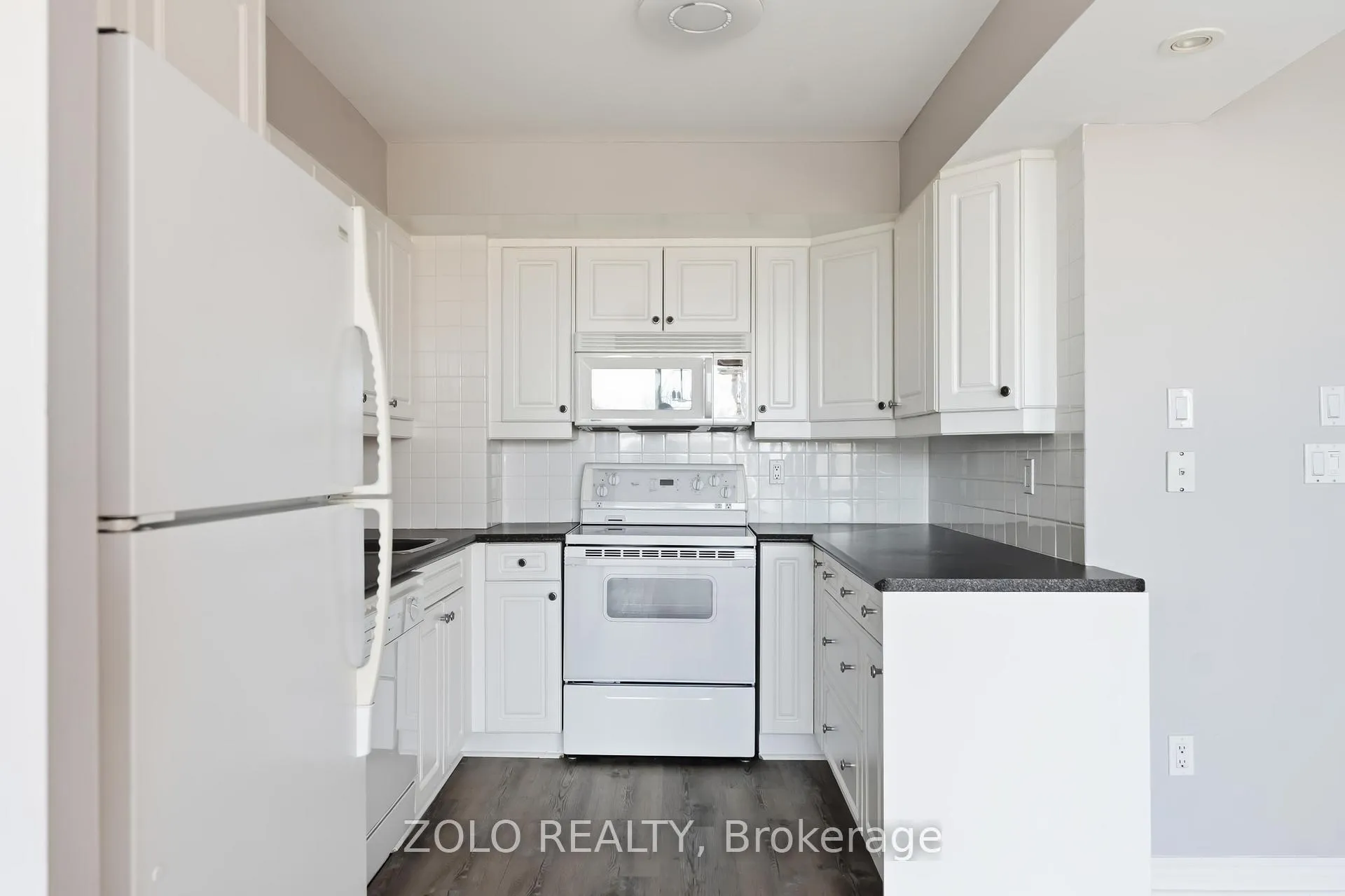 Photo 15 of Unit 501, 2759 Carousel Crescent, Ottawa, Emerald Woods/Sawmill Creek — HOMEH