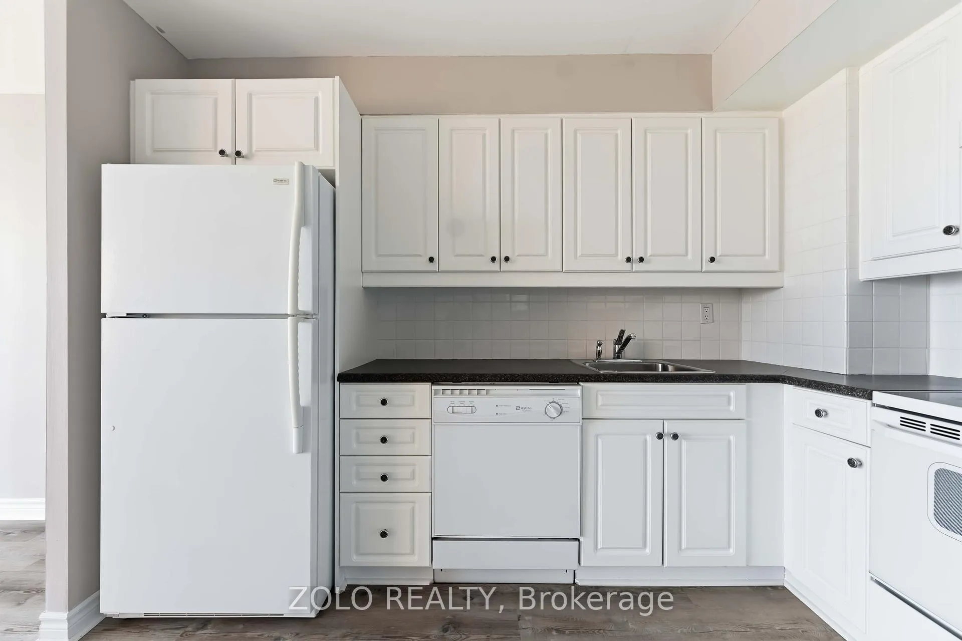 Photo 17 of Unit 501, 2759 Carousel Crescent, Ottawa, Emerald Woods/Sawmill Creek — HOMEH