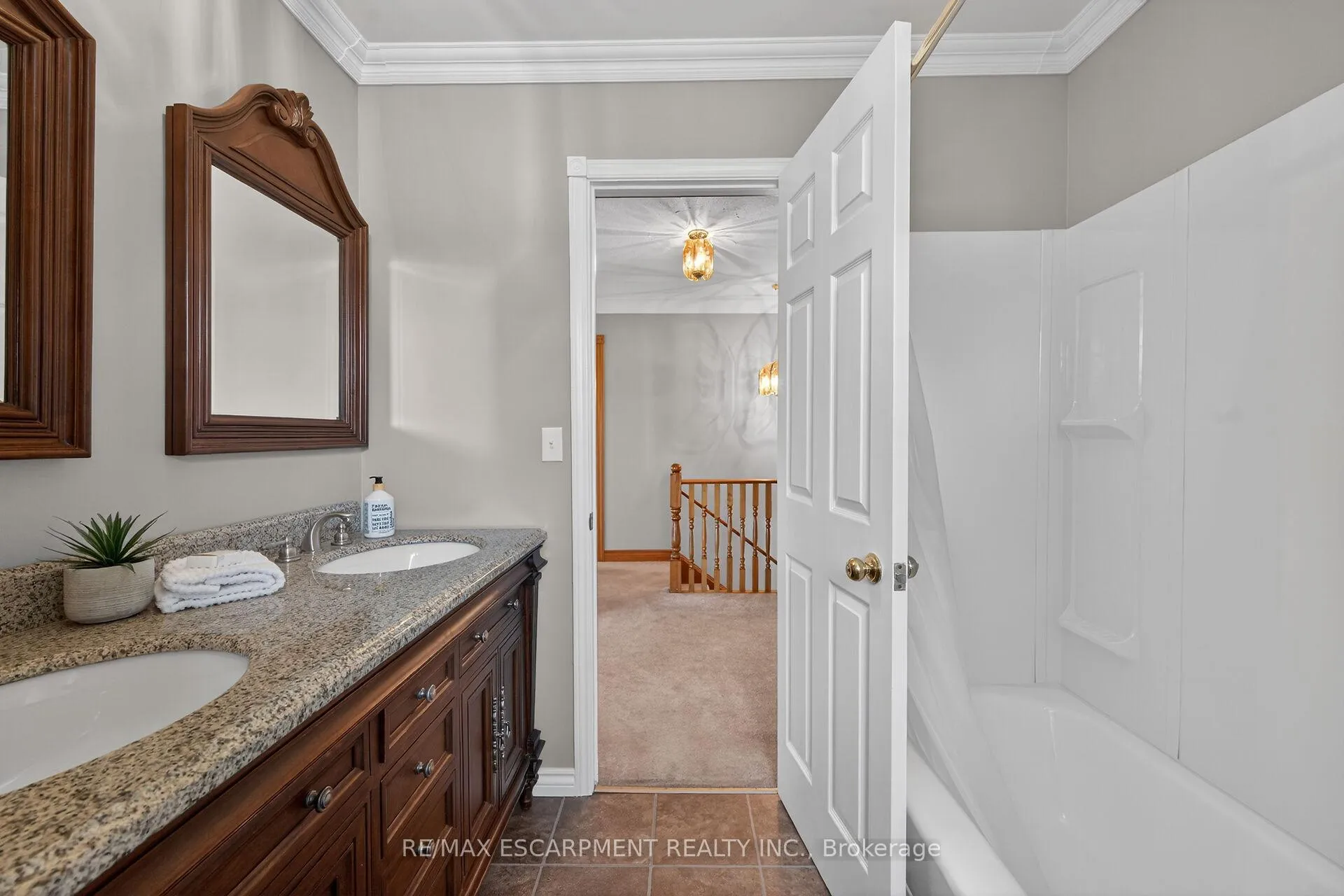 Photo 31 of 2785 Lakeshore Road, Haldimand, Dunnville — HOMEH