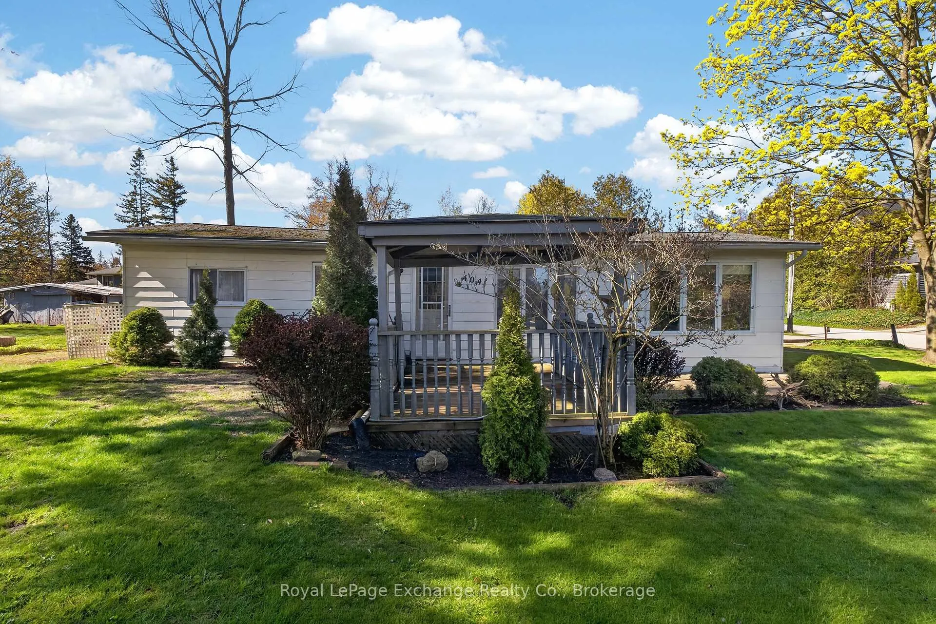 Photo 5 of 404 Browns Lane, Huron-Kinloss — HOMEH