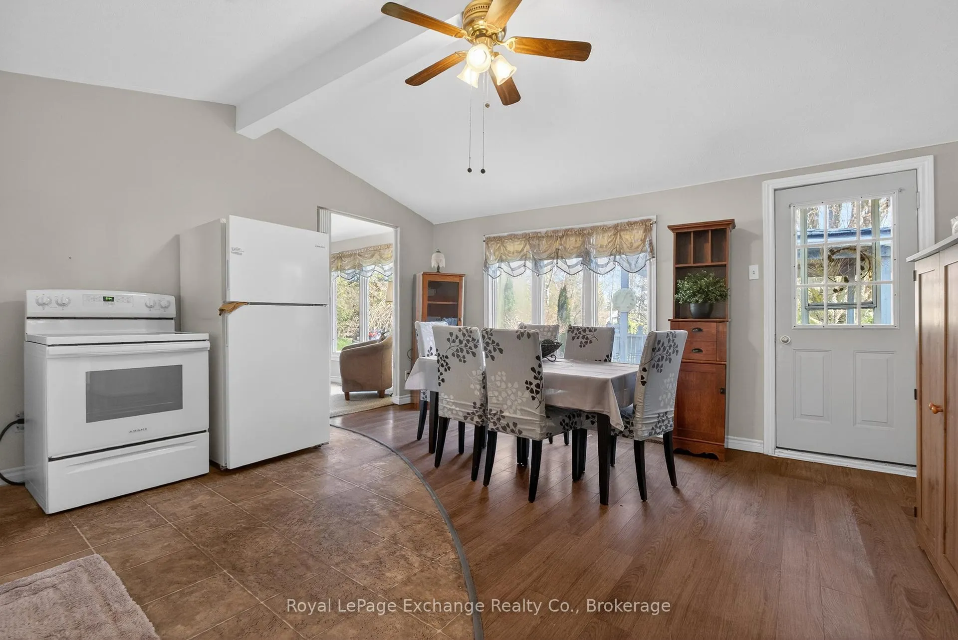 Photo 8 of 404 Browns Lane, Huron-Kinloss — HOMEH