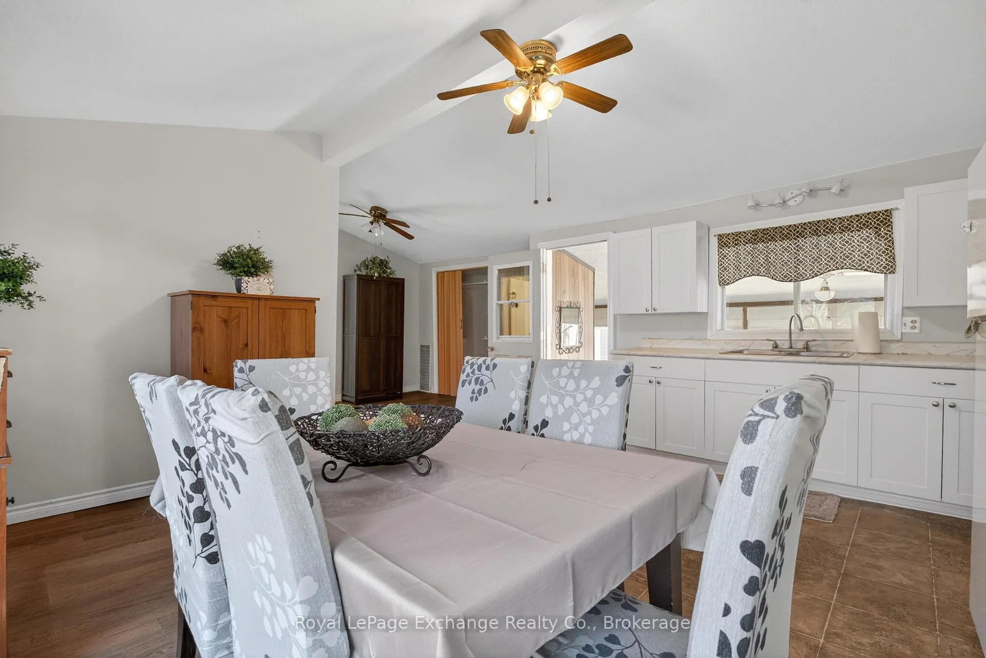 Photo 11 of 404 Browns Lane, Huron-Kinloss — HOMEH