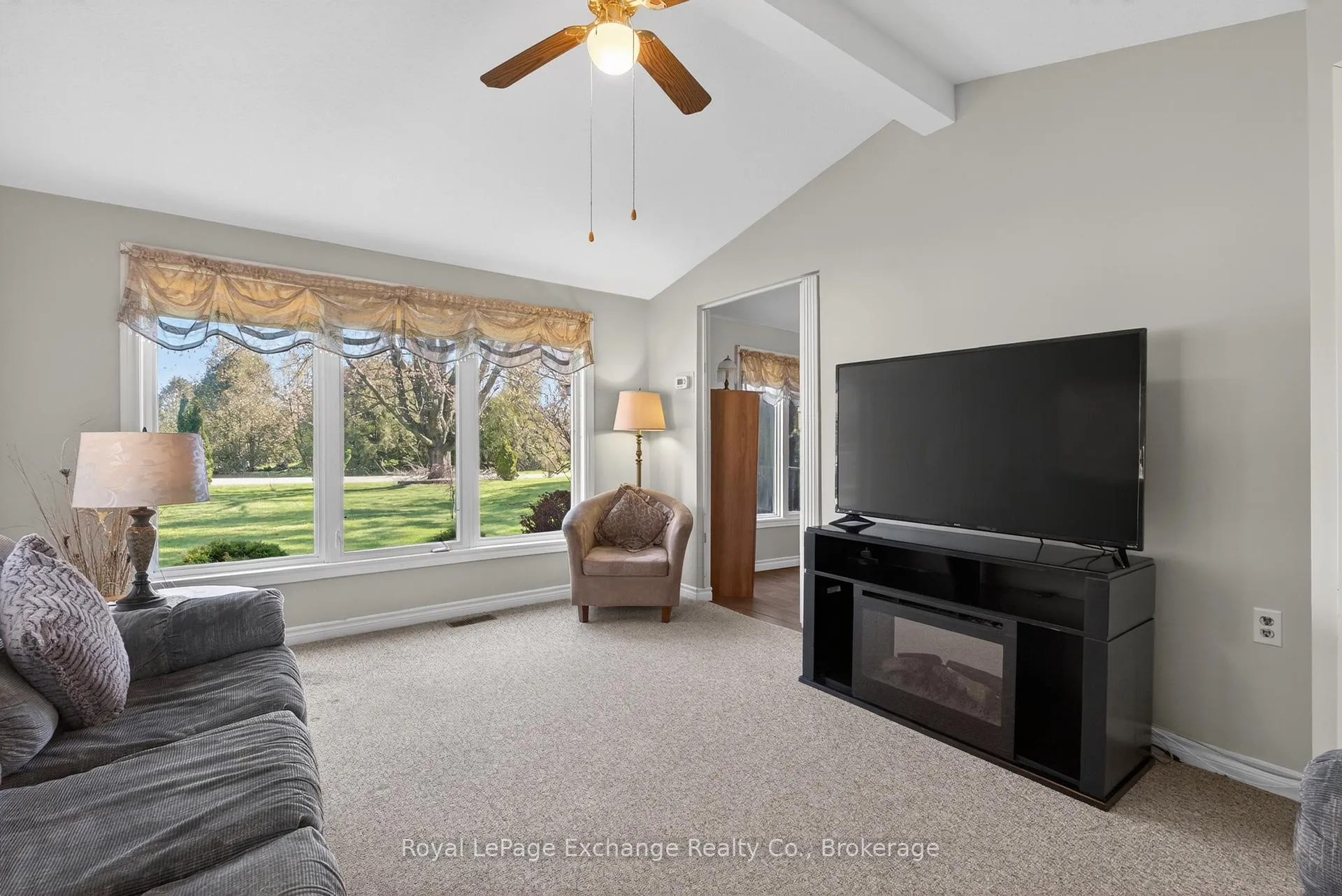 Photo 14 of 404 Browns Lane, Huron-Kinloss — HOMEH