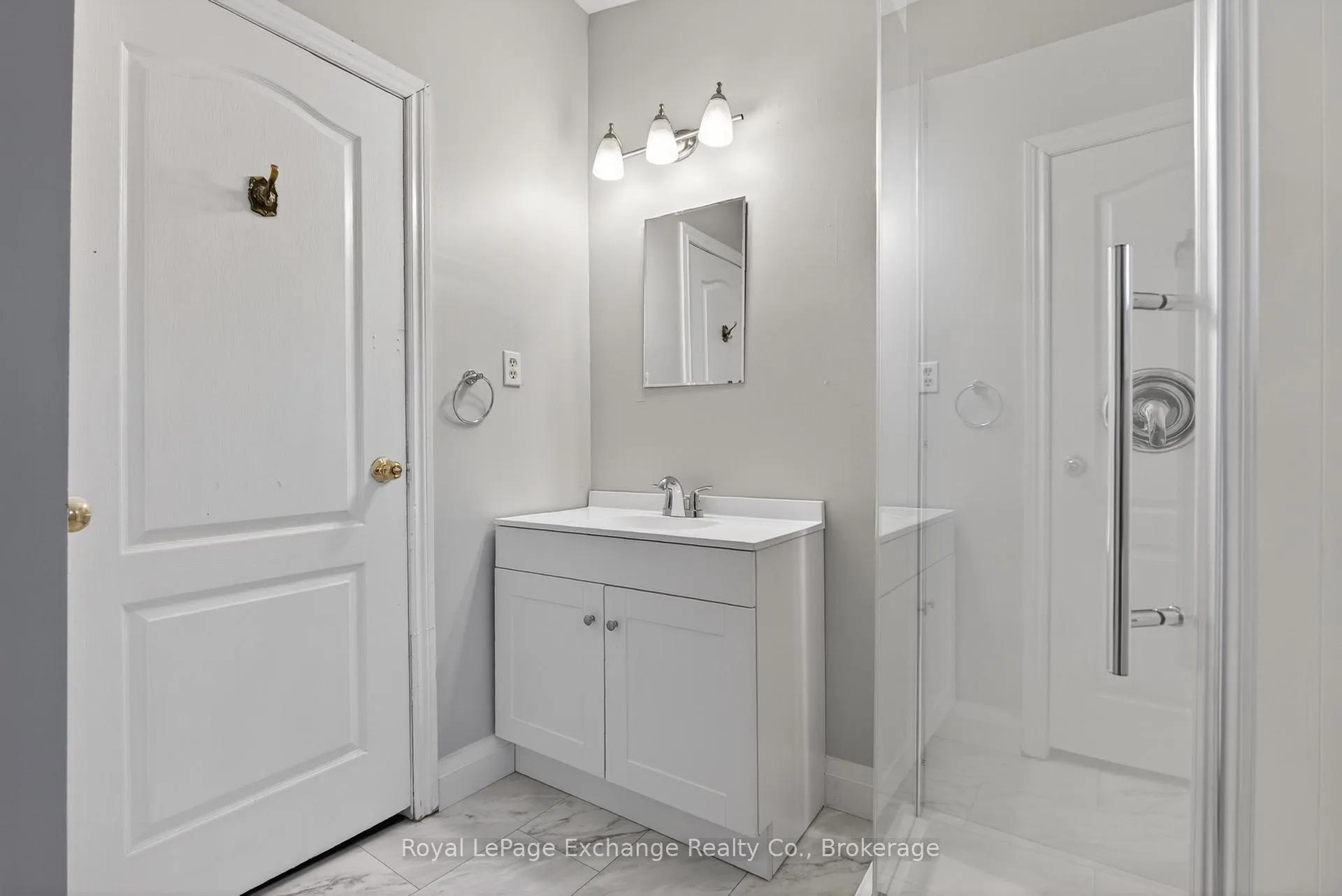 Photo 19 of 404 Browns Lane, Huron-Kinloss — HOMEH